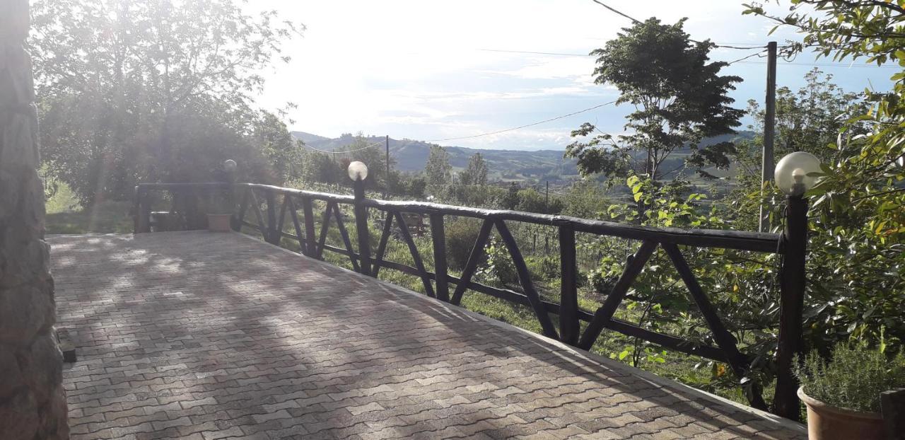 La Martinella Villa Canelli Bagian luar foto